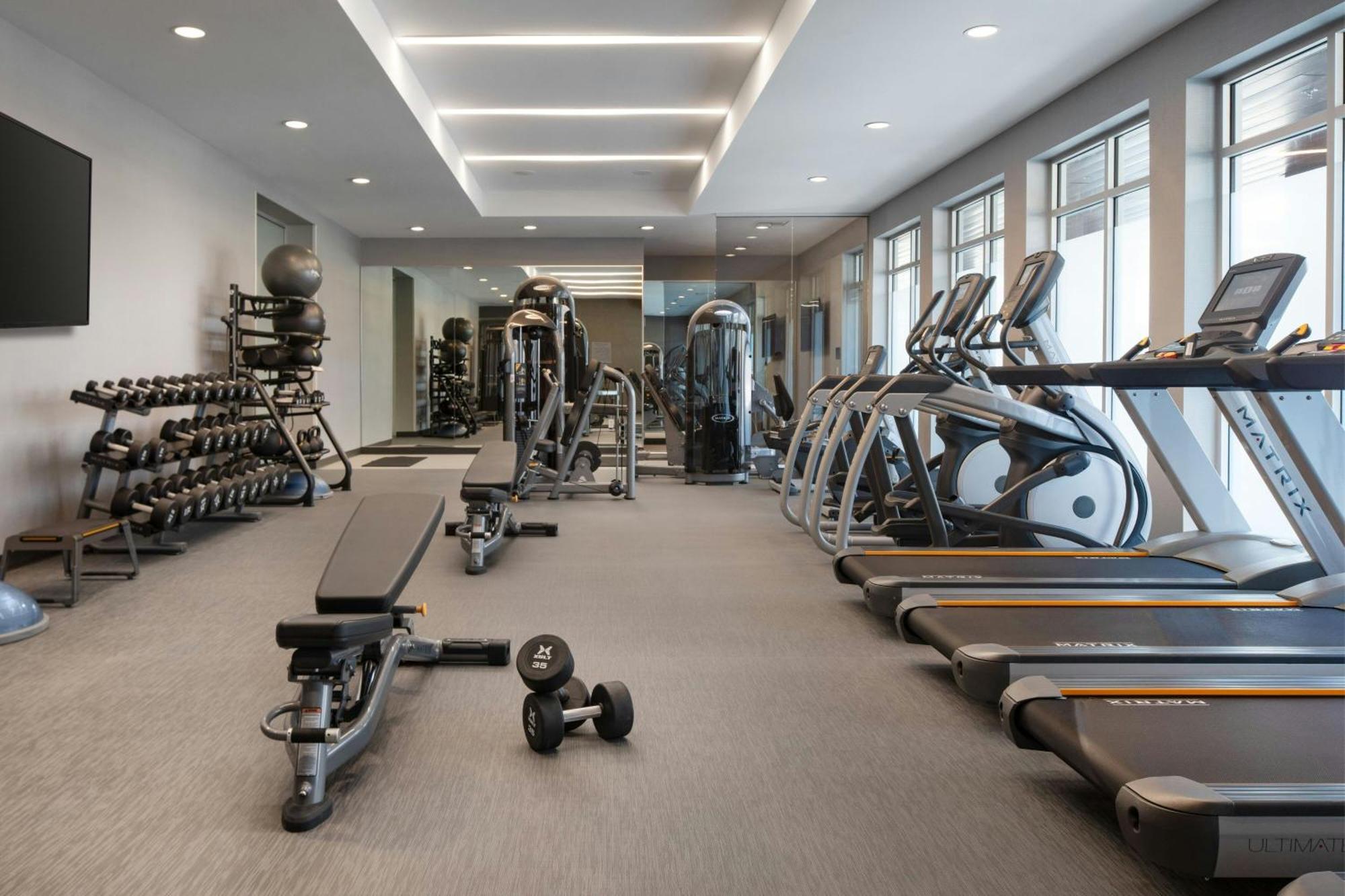 Courtyard By Marriott Fresno Clovis Hotel ภายนอก รูปภาพ